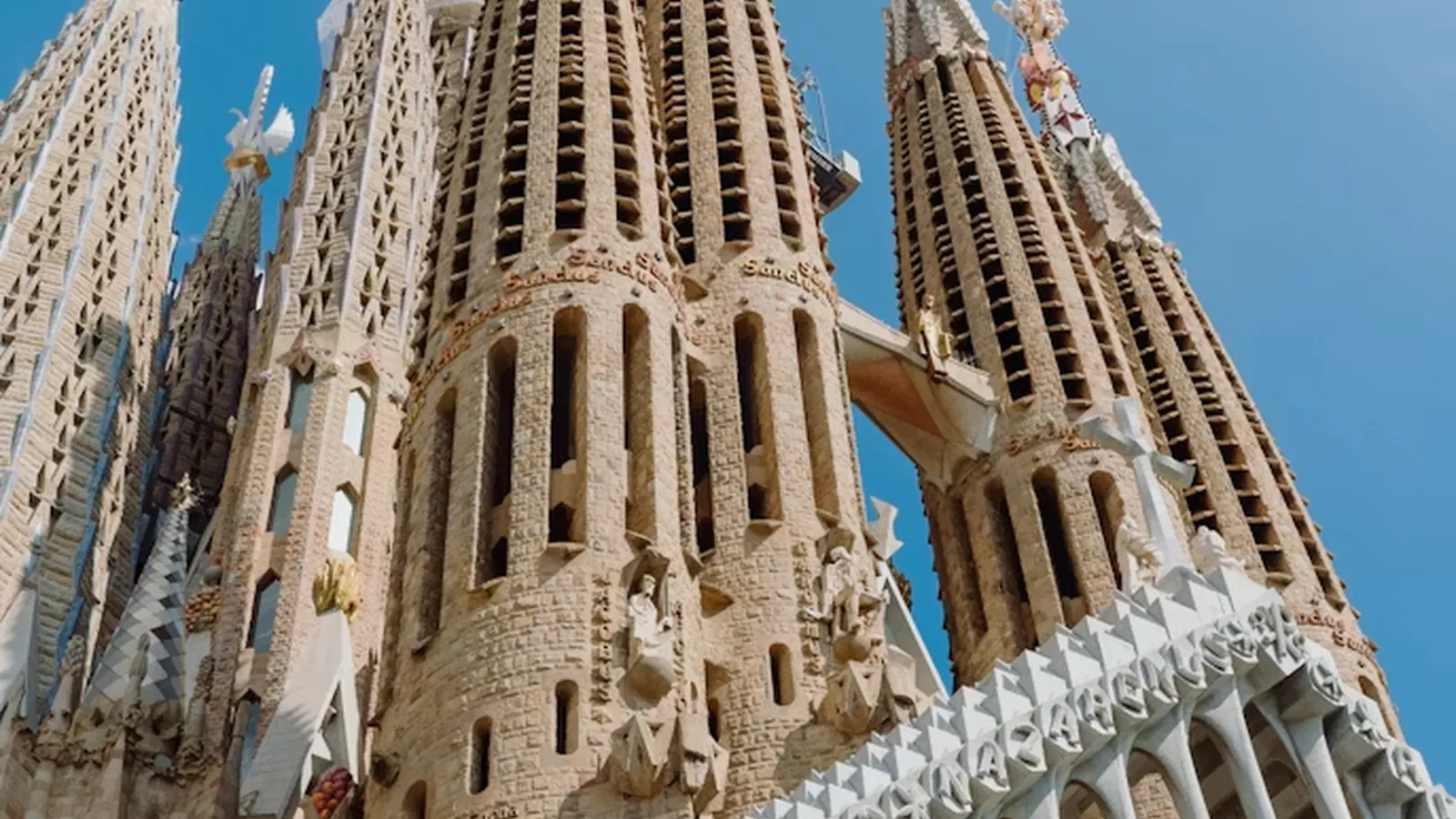 Private Arabic-speaking tour experience in Barcelona with Arab Guide Spain