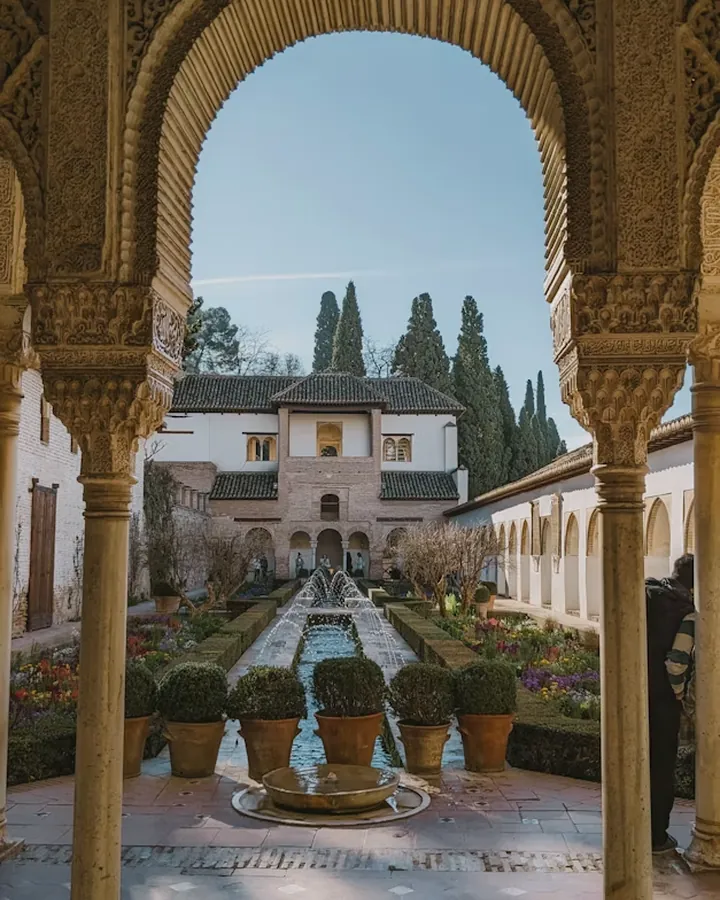 Granada tourist destination — Arab Guide Spain