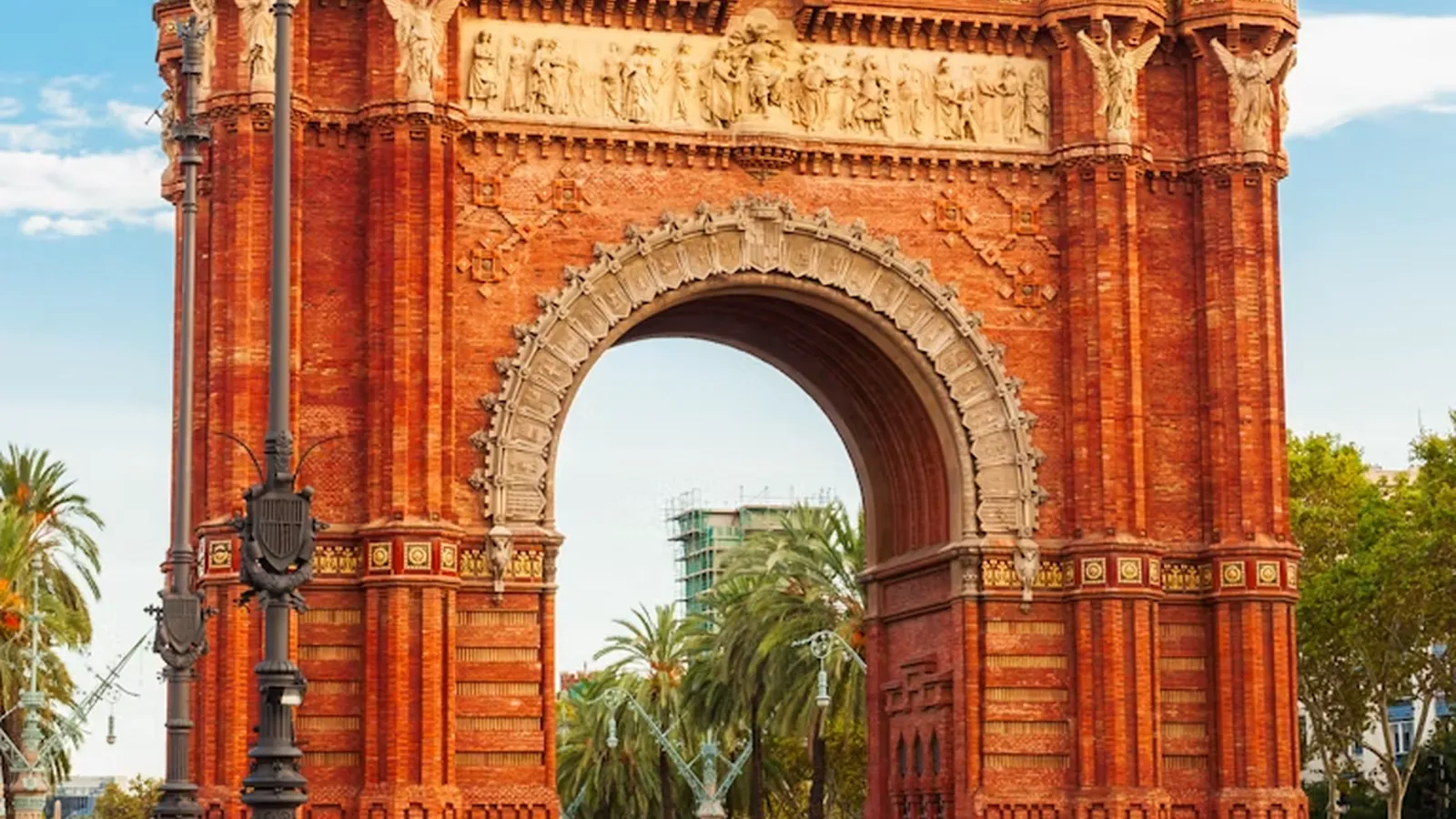 Family Tours service for Gulf travelers — Arab Guide Spain